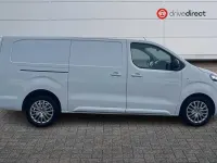 Used Vauxhall Vivaro 100 HP (73 kW) 2023 White MPV