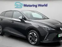 Begagnad MG MG4 EV Trophy 150 kW (204 HK) 2025 Halvkombi