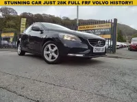 Used Volvo V40 SE 122 HP (89 kW) 2015 Blue Hatchback
