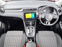 Used MG ZS Excite 111 HP (81 kW) 2022 Red SUV