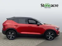 Usado Volvo XC40 R-Design 161 HP (118 kW) 2021 Vermelho SUV