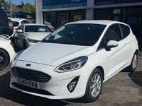 Used Ford Fiesta Zetec 70 HP (51 kW) 2017 White Hatchback