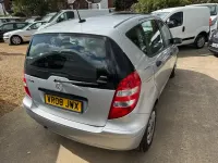 Begagnad Mercedes A150 Classic 95 HK (69 kW) 2008 Silver Halvkombi