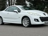 Used Peugeot 207 CC Allure 120 HP (88 kW) 2010 White Cabriolet