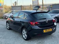 Used Vauxhall Astra SRi 115 HP (84 kW) 2011 Black Hatchback