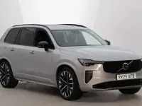 Usado Volvo XC90 Plus 250 HP (183 kW) 2025 SUV