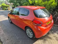 Used Peugeot 208 Allure 2017 Orange Hatchback