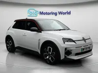 Used Renault 5 E-Tech Urban 89 kW (122 HP) 2025 Hatchback