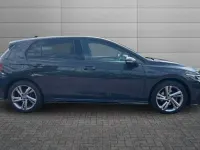Second-hand VW Golf VIII R-line 150 CP (110 kW) 2024 Gri Hatchback