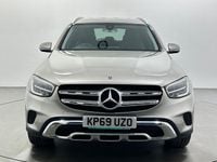 Usado Mercedes GLC220 194 HP (142 kW) 2019 Prateado Carrinha