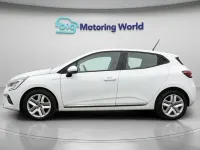 Gebraucht Renault Clio V Play 100 PS (73 kW) 2020 Weiß Kleinwagen