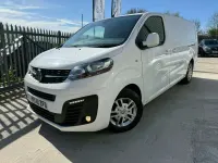 Gebraucht Vauxhall Vivaro Sportive 120 PS (88 kW) 2020 Weiß Van / Kleinbus