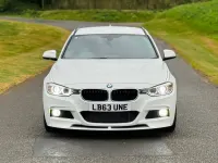Begagnad BMW 320 2013 Vit Kombi