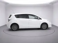Used Toyota Verso 132 HP (97 kW) 2017 White MPV