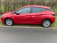 Used Vauxhall Astra Business Edition 105 HP (77 kW) 2020 Red Hatchback