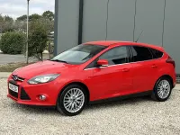 Used Ford Focus Zetec 125 HP (91 kW) 2014 Red Hatchback