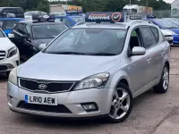 Used Kia Ceed 2010 Silver Hatchback