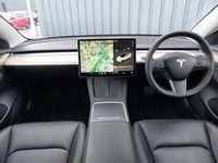 Used Tesla Model 3 RWD 208 kW (283 HP) 2022 White Sedan