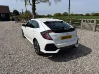 Używany Honda Civic SE 126 KM (92 kW) 2019 Biały Hatchback