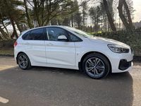Begagnad BMW 225 Sport Line 2018 Vit Halvkombi