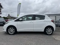 Begagnad Toyota Yaris 69 HK (50 kW) 2013 Vit Halvkombi