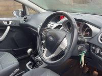 Used Ford Fiesta Zetec 94 HP (69 kW) 2012 Black Hatchback