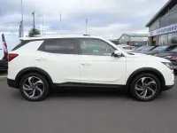 Used SsangYong Korando 136 HP (100 kW) 2019 White Estate