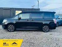 Używany Honda Stepwgn Cool 2014 Czarny Minivan