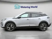 Gebraucht Peugeot 2008 Allure 130 PS (95 kW) 2024 Grau SUV