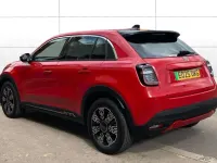 Gebraucht Fiat 600 Red 114 kW (156 PS) 2025 SUV