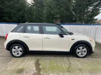 Używany Mini Cooper Hatch 136 KM (100 kW) 2018 Biały Hatchback