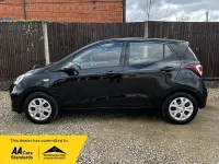 Usado Hyundai i10 66 HP (48 kW) 2018 Preto Citadino
