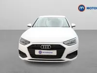 Usado Audi A4 150 HP (110 kW) 2023 Branco Sedan