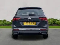 Usado VW Tiguan Active 130 HP (95 kW) 2022 Cinzento SUV