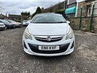 Used Vauxhall Corsa Edition 85 HP (62 kW) 2011 White Hatchback
