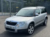 Used Skoda Yeti SE 105 HP (77 kW) 2012 Silver SUV