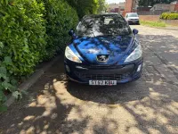 Używany Peugeot 308 2008 Niebieski Hatchback