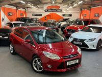 Used Ford Focus Titanium X 115 HP (84 kW) 2014 Red Hatchback