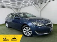 Used Vauxhall Insignia 136 HP (100 kW) 2015 Blue Estate