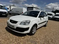 Used Kia Rio 2009 White Hatchback