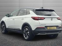 Used Vauxhall Grandland X Sport 130 HP (95 kW) 2019 White jade SUV
