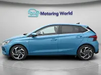 Used Hyundai i20 Premium 100 HP (73 kW) 2023 Blue Hatchback