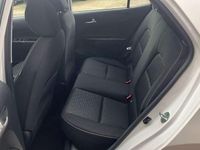 Used Kia Picanto 67 HP (49 kW) 2022 White Hatchback