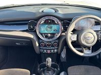 Used Mini Cooper Sport 134 HP (98 kW) 2023 White Hatchback