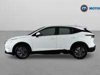 Used Nissan Qashqai Acenta Premium 158 HP (116 kW) 2023 White SUV
