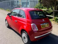 Gebraucht Fiat 500 Lounge 85 PS (62 kW) 2011 Rot Kleinwagen