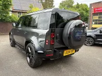 Used Land Rover Defender HSE Dynamic 300 HP (220 kW) 2024 Grey SUV