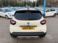 Usado Renault Captur Dynamique 90 HP (66 kW) 2017 Bege SUV