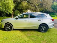Usado MG MG5 EV Trophy 114 kW (156 HP) 2023 Prateado Carrinha