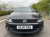 Usado VW Jetta Sportline 140 CV (102 kW) 2014 Negro Berlina